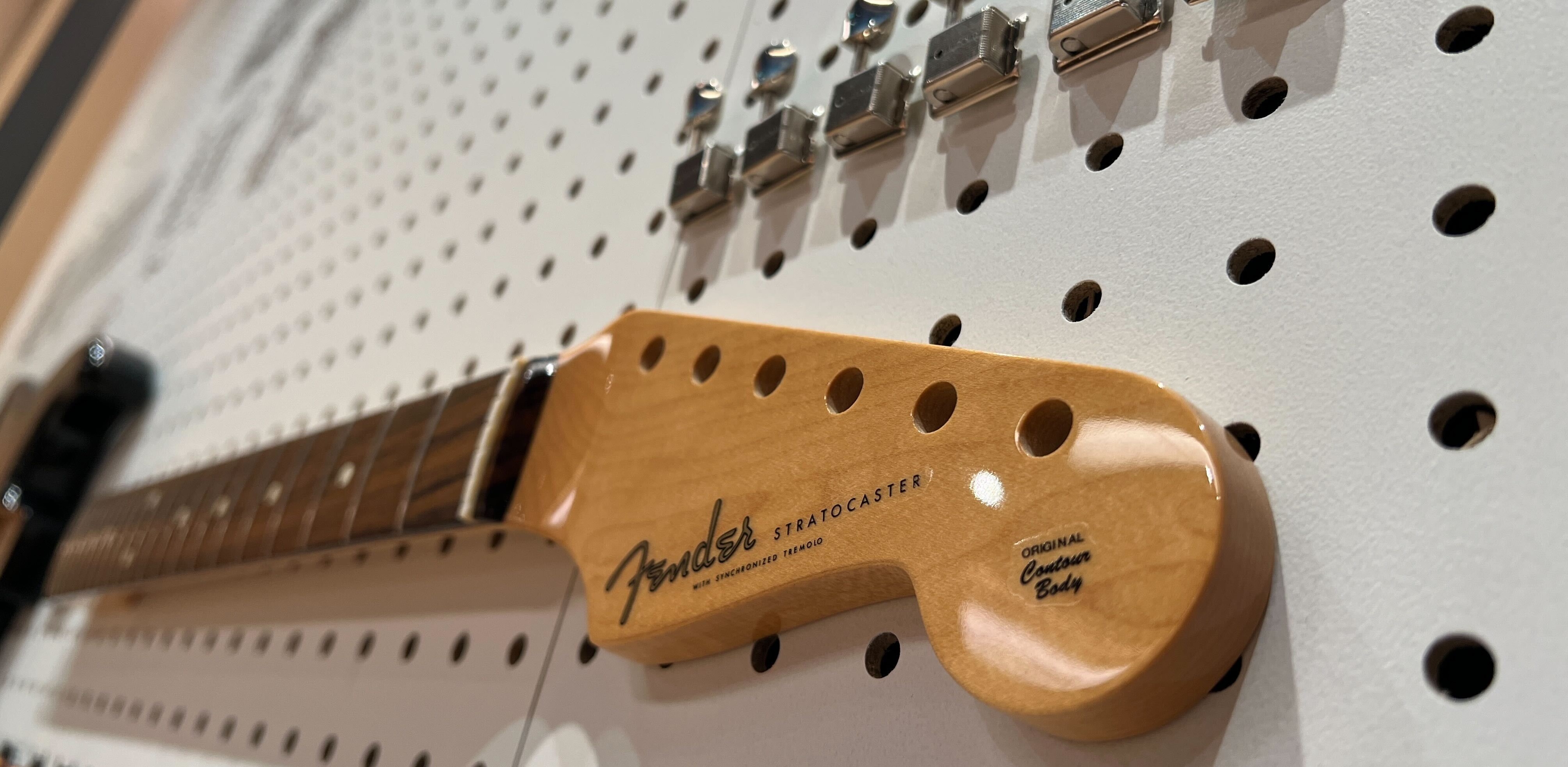 Fender Flagship Tokyo ネック交換サービス – Fender